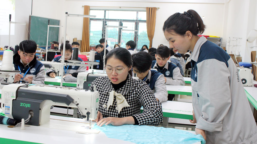Hơn 90% học sinh, sinh viên Trường Cao đẳng Miền núi Bắc Giang có việc làm sau khi tốt nghiệp